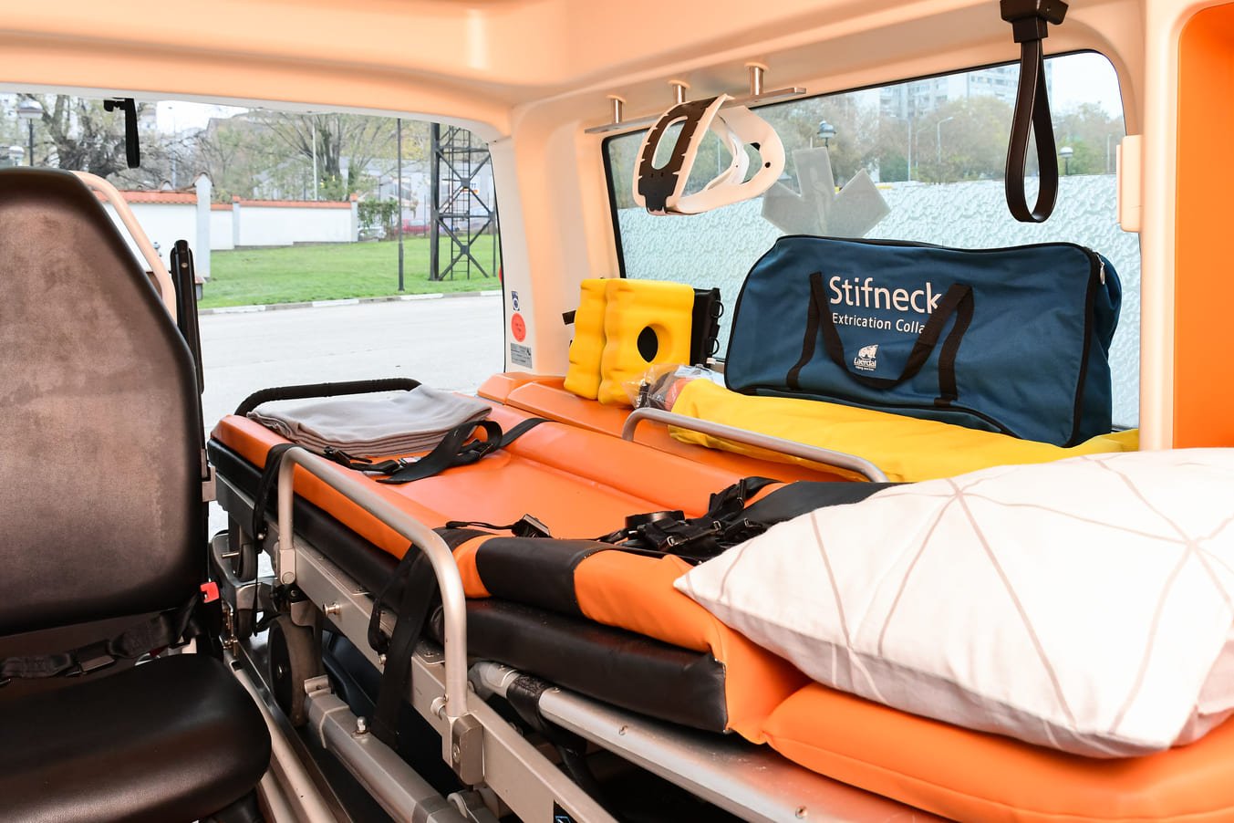 Galerija 8 - TransCare Med